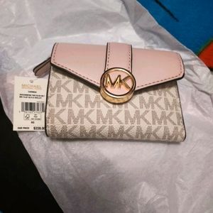 Michael Kors Wallet Brand new!